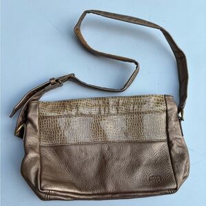 Vintage SAS Metallic Bronze Brown Leather Crossbody Croc Trim‎ Shoulder Bag USA